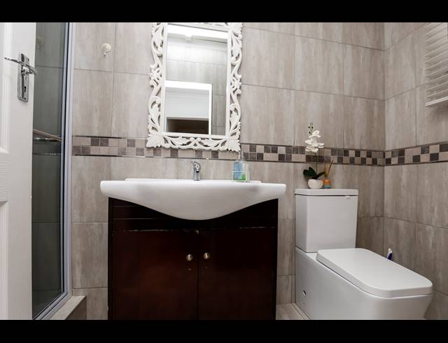 5 BEDROOM HOUSE FOR SALE IN COROVOCA